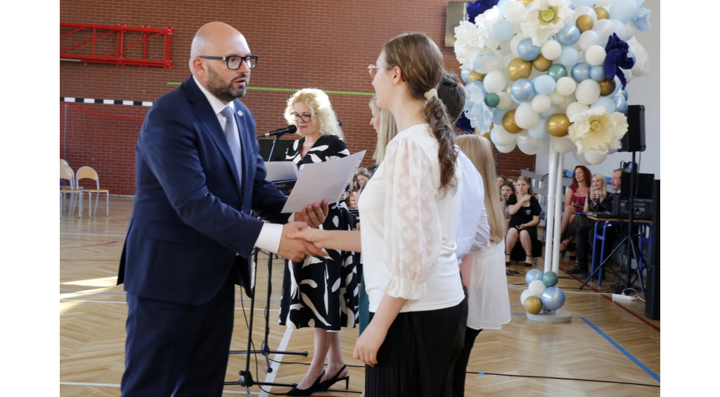 Pożegnanie absolwentów wejherowskiej "jedenastki"