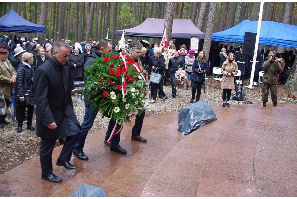 Uroczystość patriotyczna w Piaśnicy