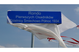 Odsłonięcie nazwy nowego ronda na Śmiechowie
