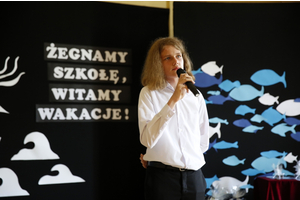 pożegnanie absolwentów w SP9