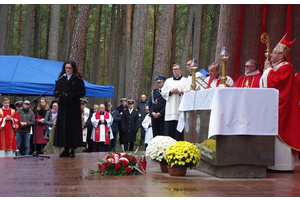 Uroczystość patriotyczna w Piaśnicy