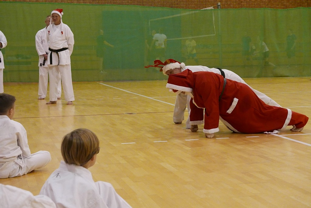 Trening karate shotokan z Mikołajem