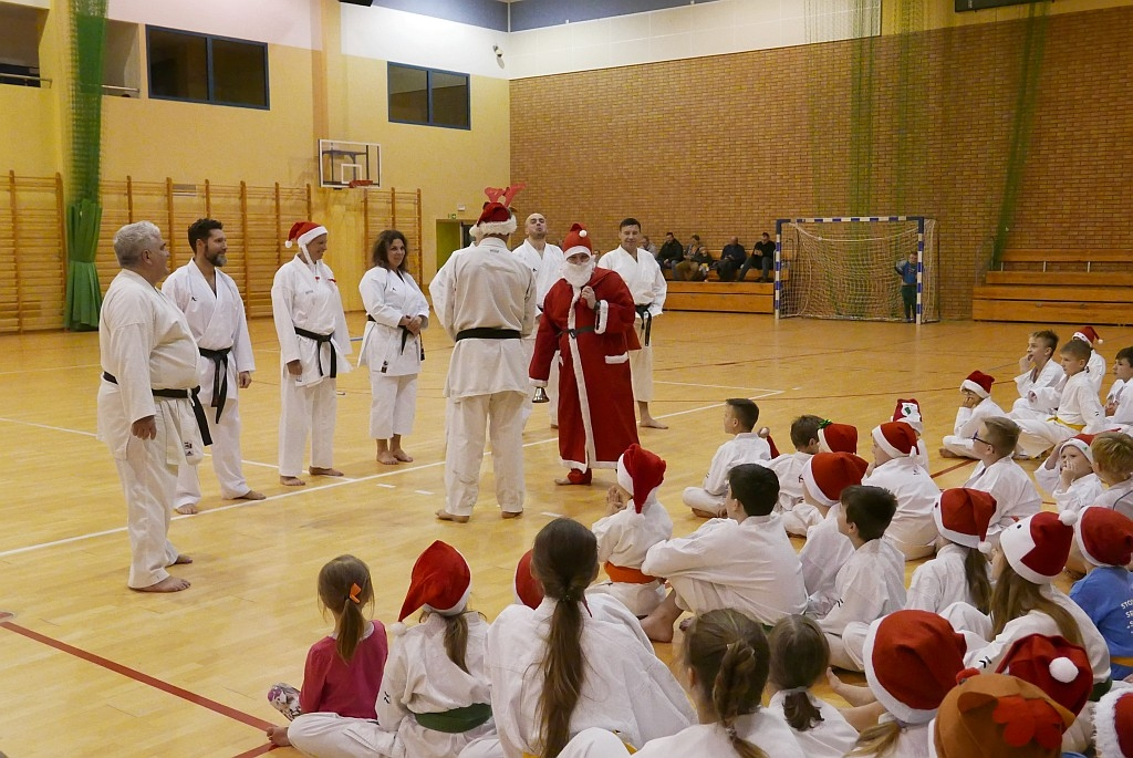 Trening karate shotokan z Mikołajem