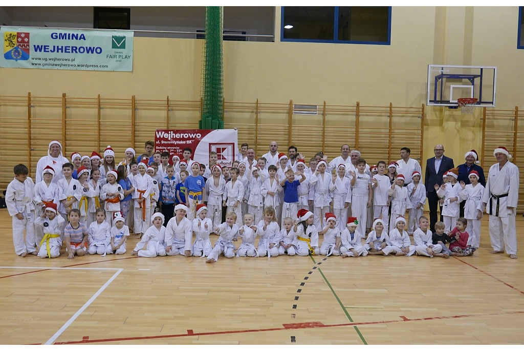 Trening karate shotokan z Mikołajem