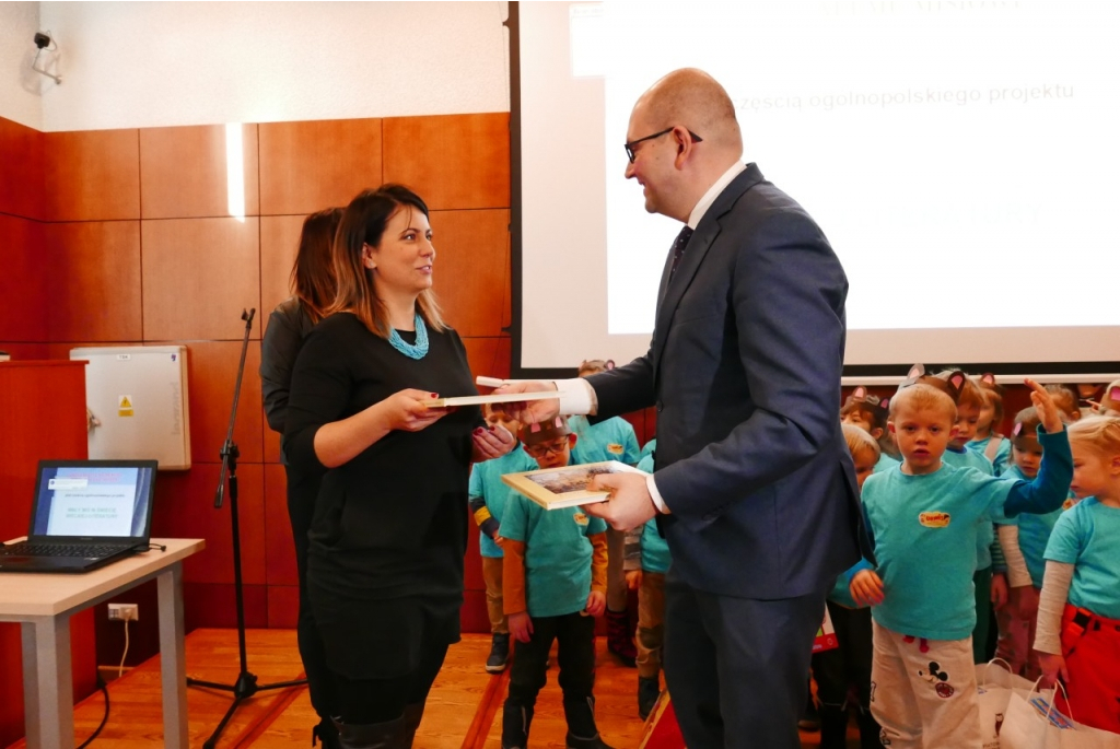 Mały miś w świecie wielkiej literatury
