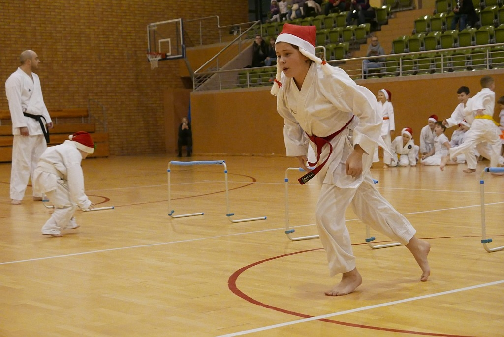 Trening karate shotokan z Mikołajem