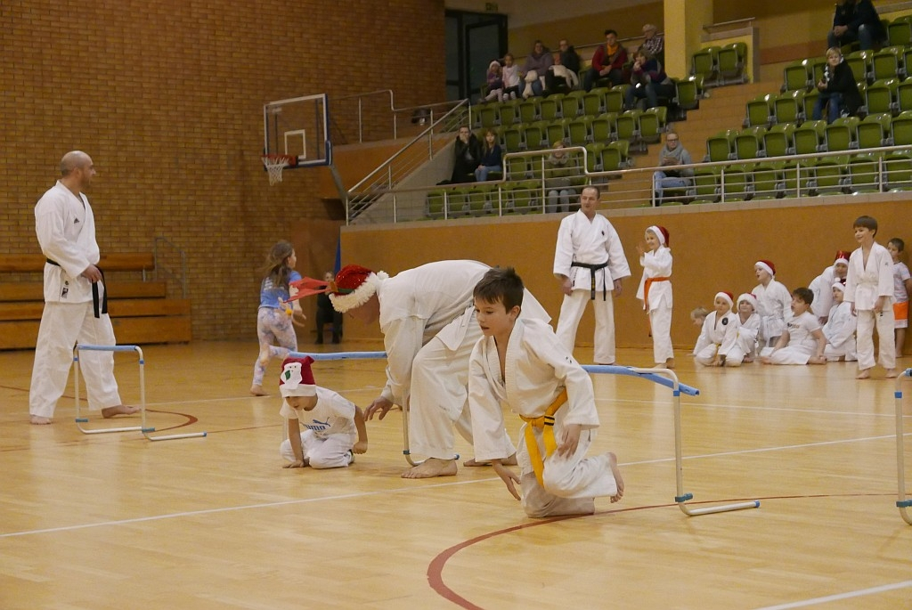 Trening karate shotokan z Mikołajem