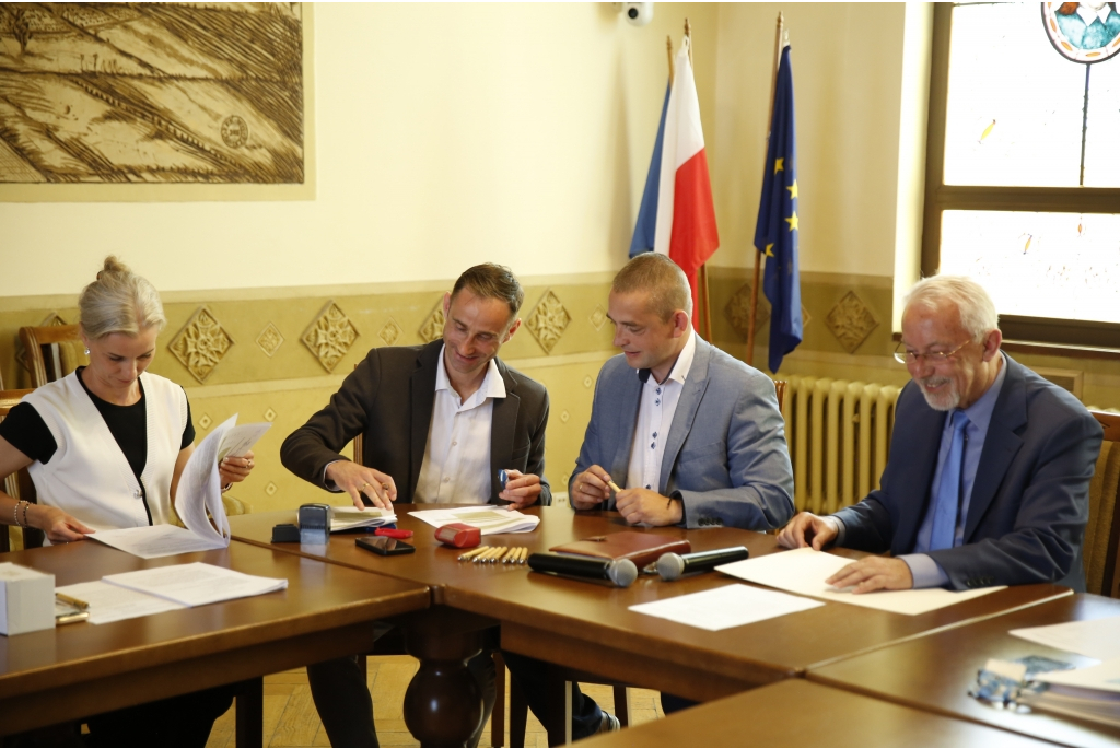 Akcja Lato 2025 - umowy