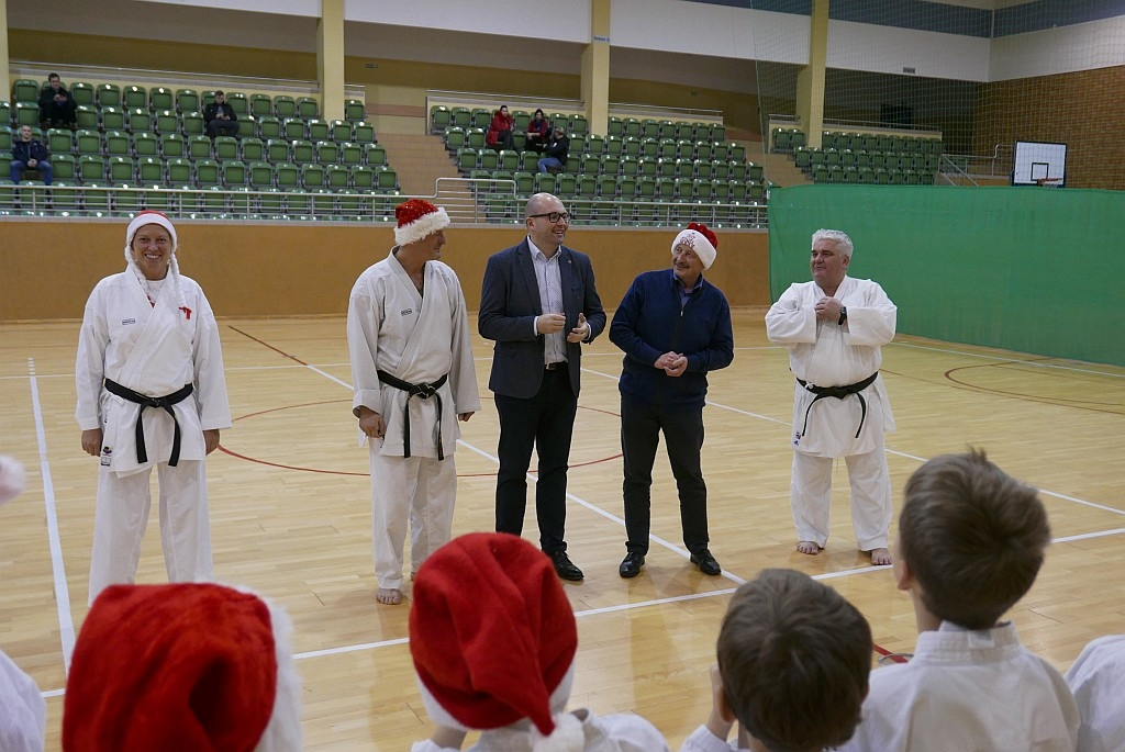 Trening karate shotokan z Mikołajem