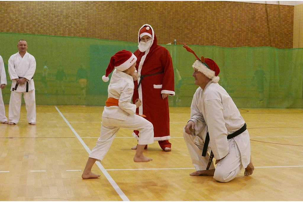 Trening karate shotokan z Mikołajem