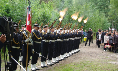 Hołd żołnoierzom 1 MPS w Białej - 08.09.2011