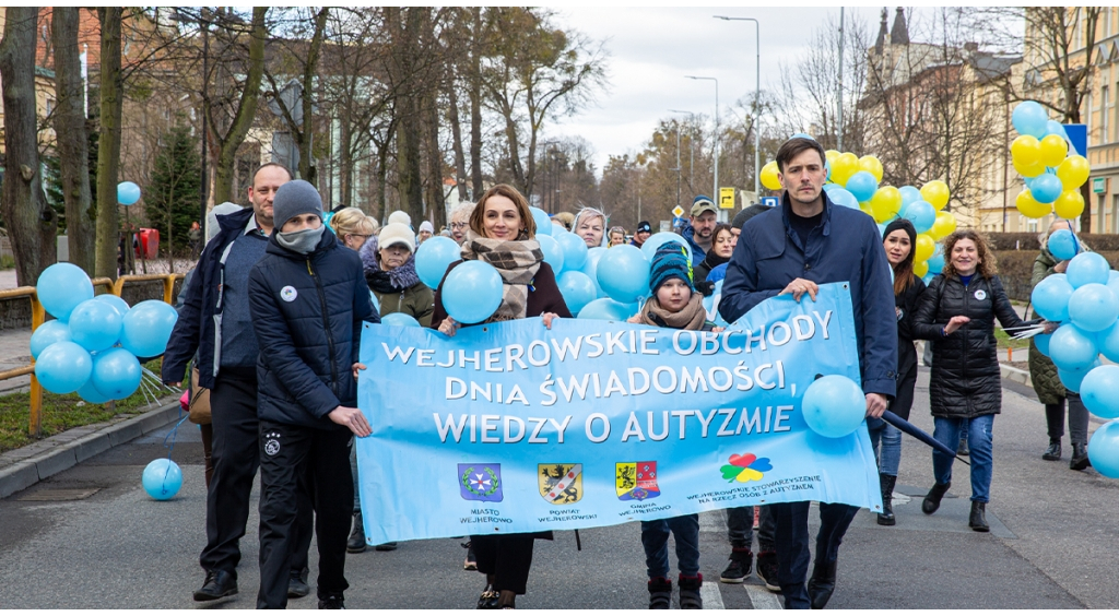 „Razem dla autyzmu” - niebieski marsz przeszedł ulicami Wejherowa 