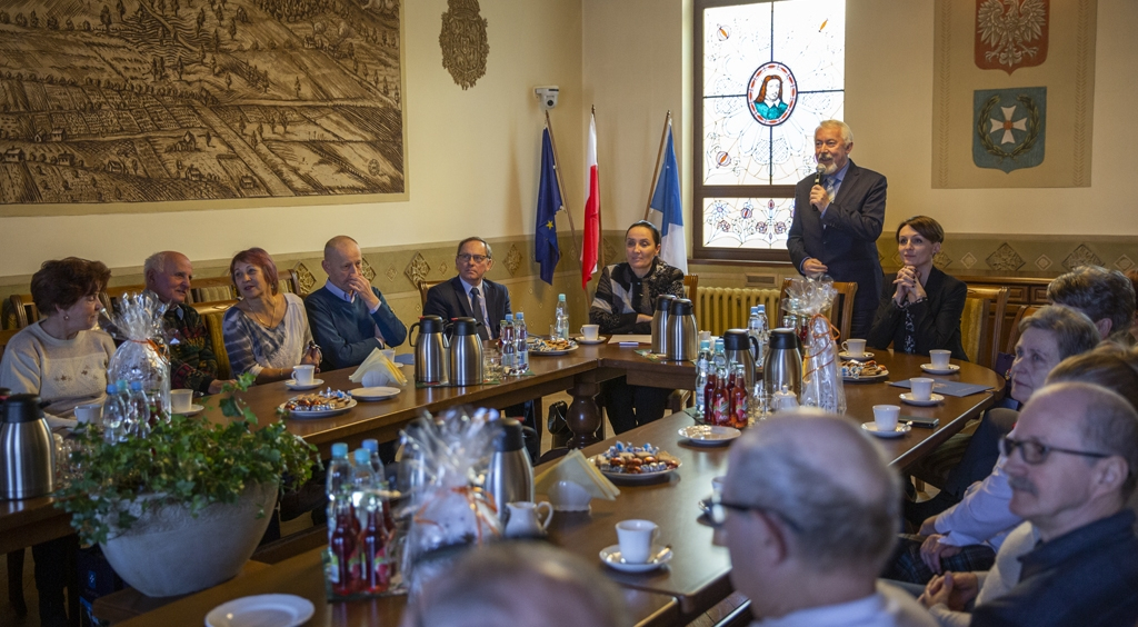 Najpiękniej udekorowane świątecznie balkony i ogrody 