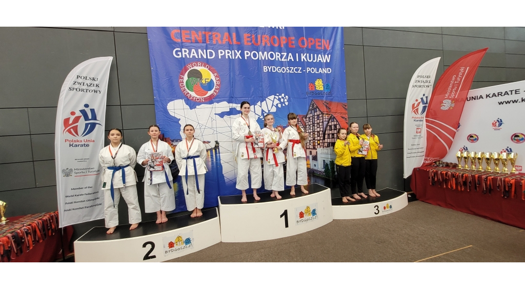 Wejherowskie karateczki wywalczyły srebro w europejskich zawodach