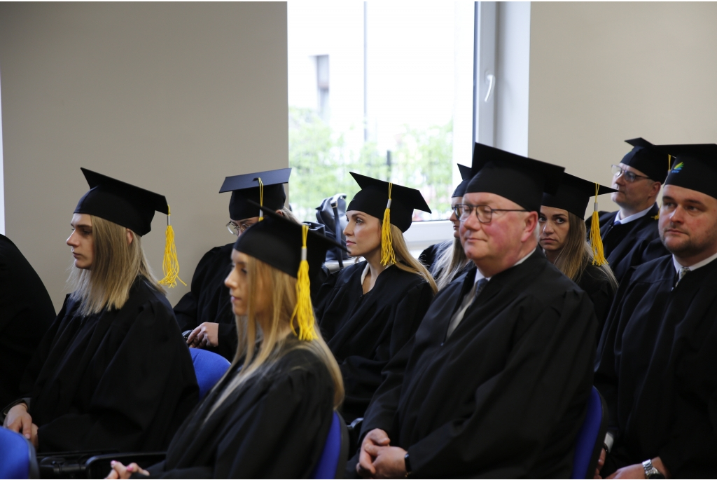 Uroczyste zakończenie studiów magisterskich na kierunku socjologia w KPSW
