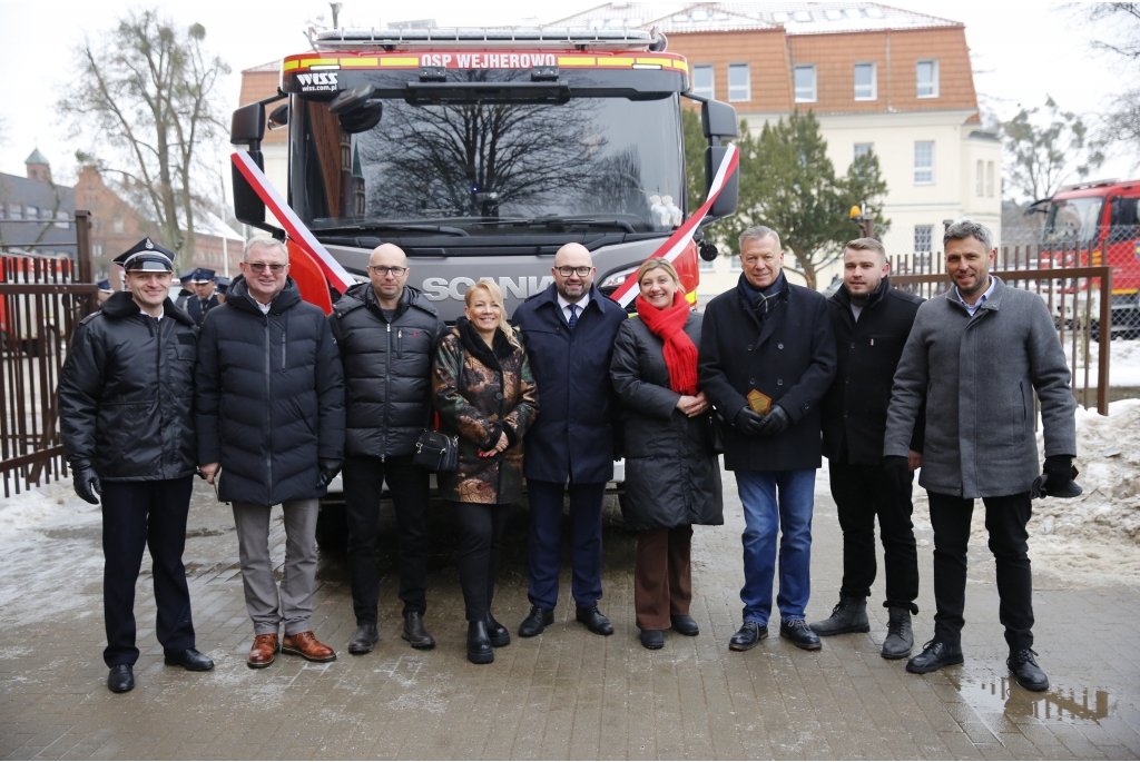 Przekazanie wozu OSP Wejherowo