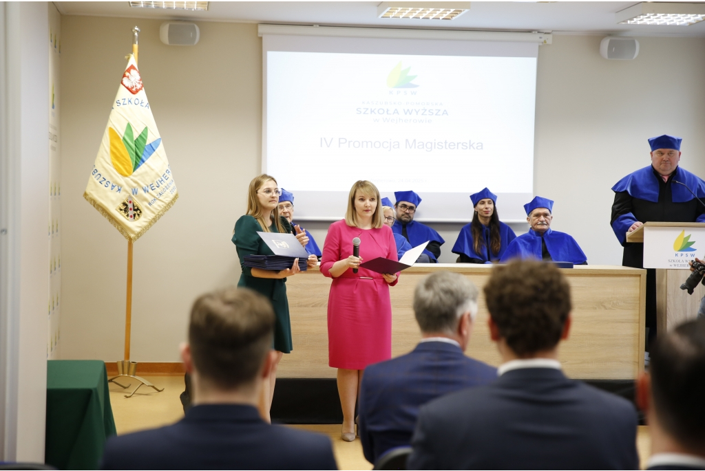 Uroczyste zakończenie studiów magisterskich na kierunku socjologia w KPSW
