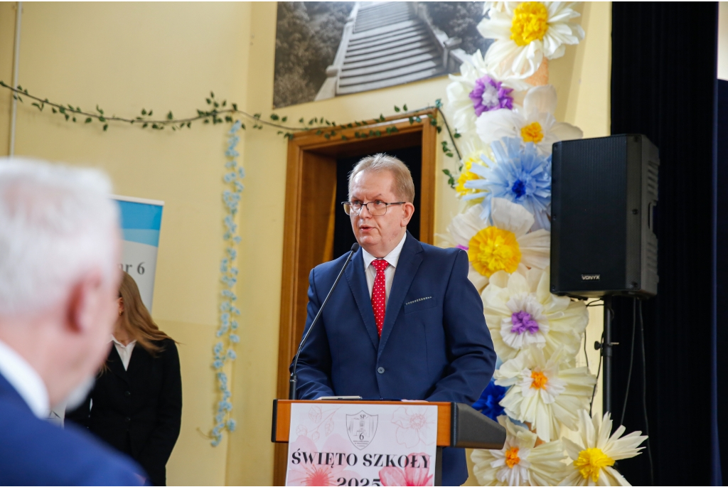 Uroczyste wręczenie stypendiów im. kpt. Antoniego Kasztelana w SP nr 6 w Wejherowie