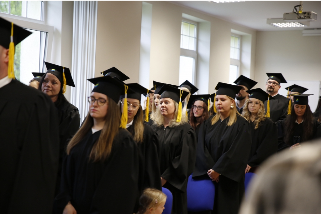 Uroczyste zakończenie studiów magisterskich na kierunku socjologia w KPSW
