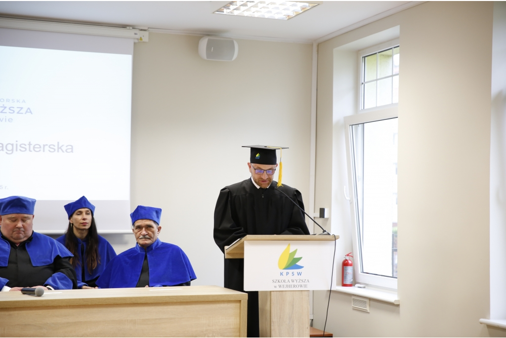 Uroczyste zakończenie studiów magisterskich na kierunku socjologia w KPSW