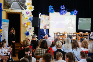 Uroczyste wręczenie stypendiów im. kpt. Antoniego Kasztelana w SP nr 6 w Wejherowie