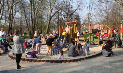 Plac zabaw w Parku Miejskim -25.04.2011