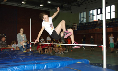 Halowe Mistrzostwa Powiatu Wejherowskiego  Szkół Podstawowych w  Lekkoatletyce-2011-12-15