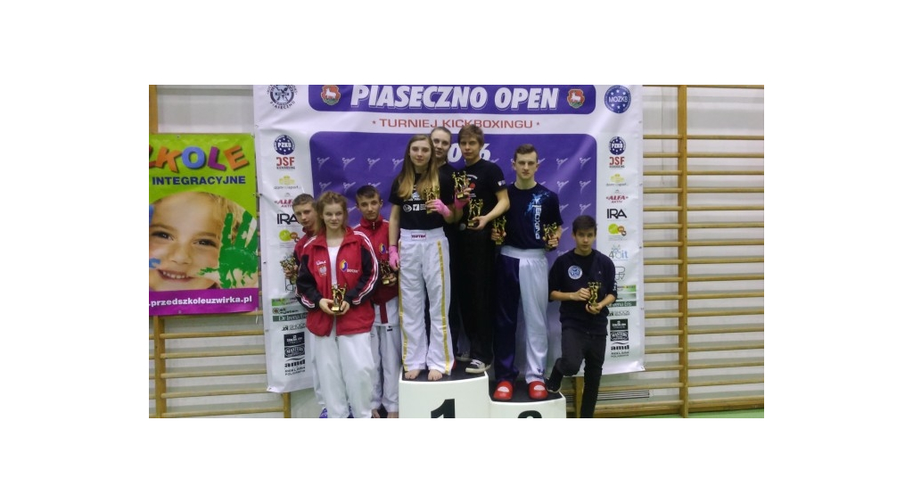 Udany start kickboxerów w Piasecznie