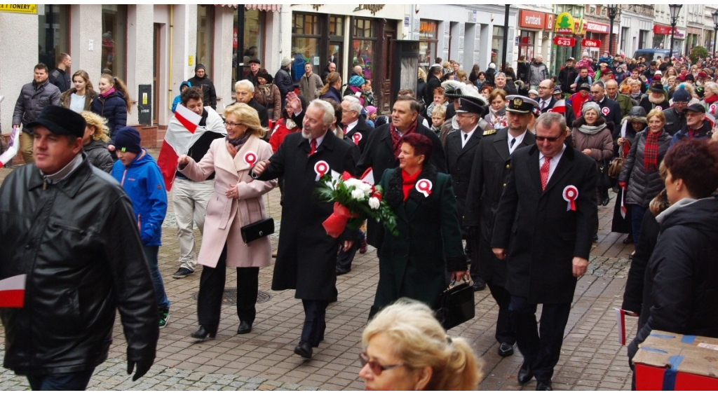 Biało-czerwona parada w Wejherowie