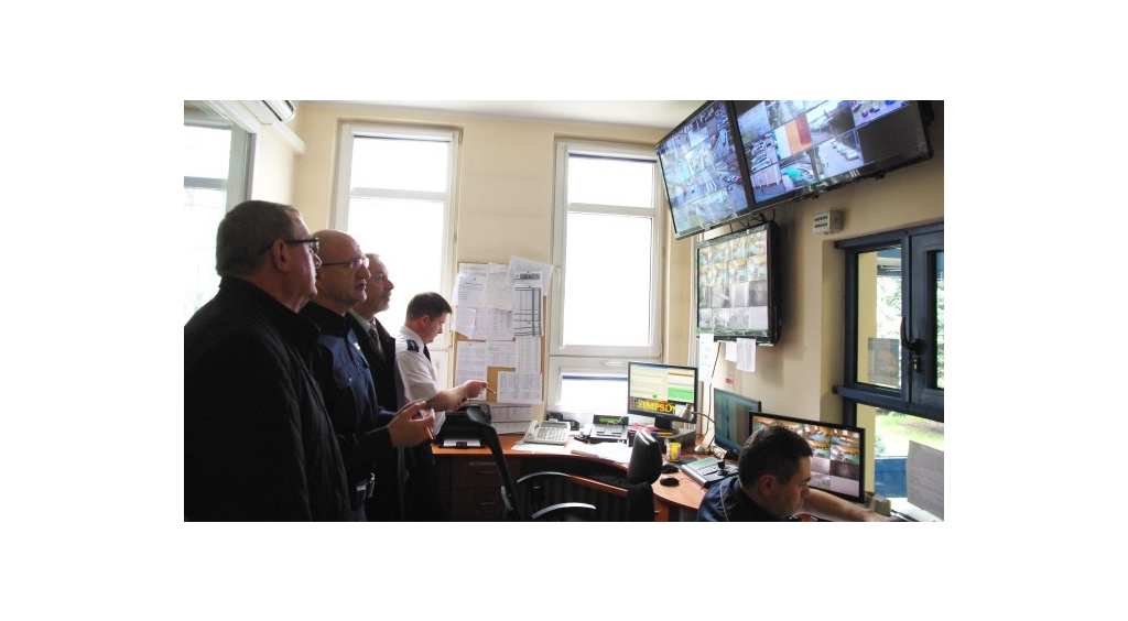 Miasto wybudowało monitoring dla policji