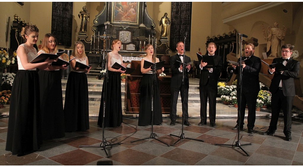 Jubileuszowy koncert Art'n'voices w kolegiacie