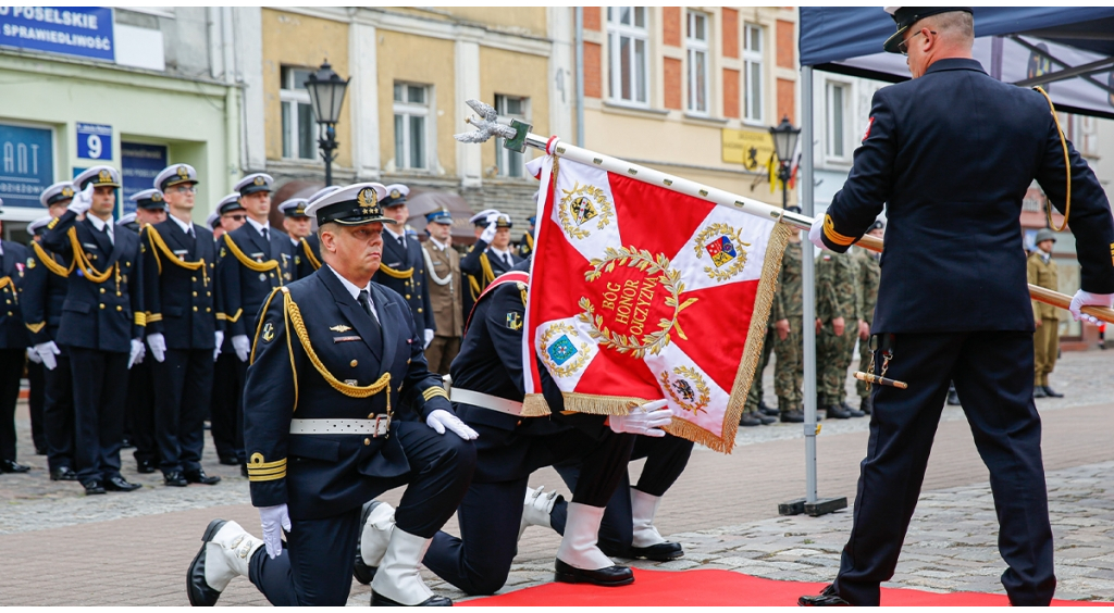 Sztandar wojskowy dla Batalionu Dowodzenia Marynarki Wojennej w Wejherowie 