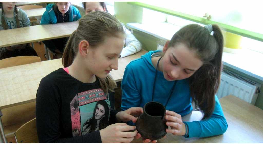 Lekcje archeologii w wejherowskich szkołach