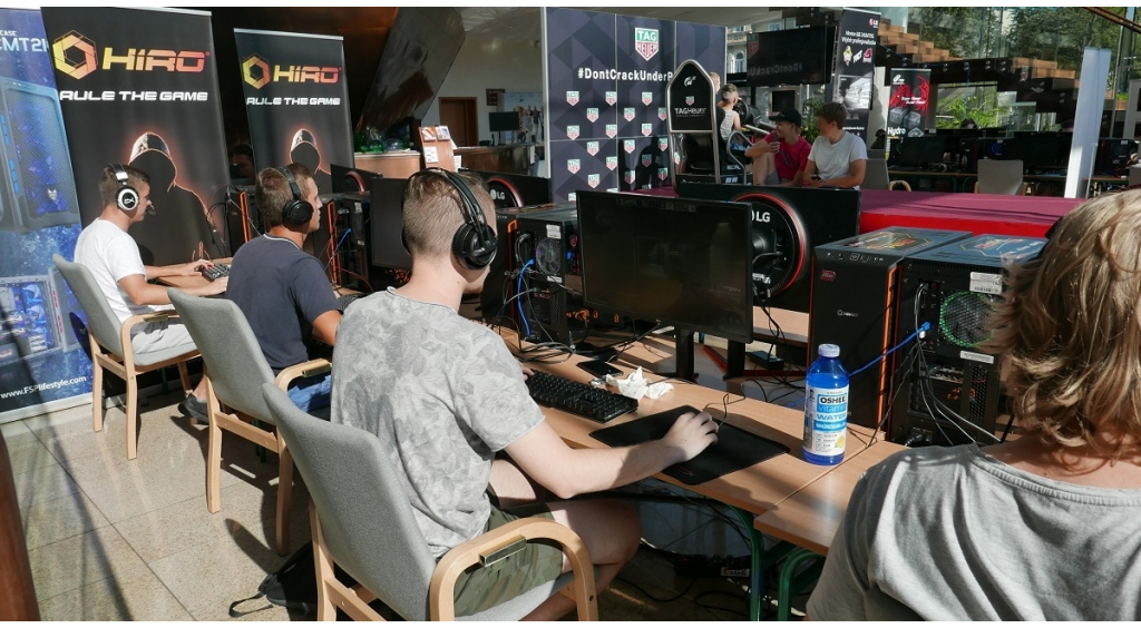 Wakacyjne SUPER GAME e-sport w Wejherowie