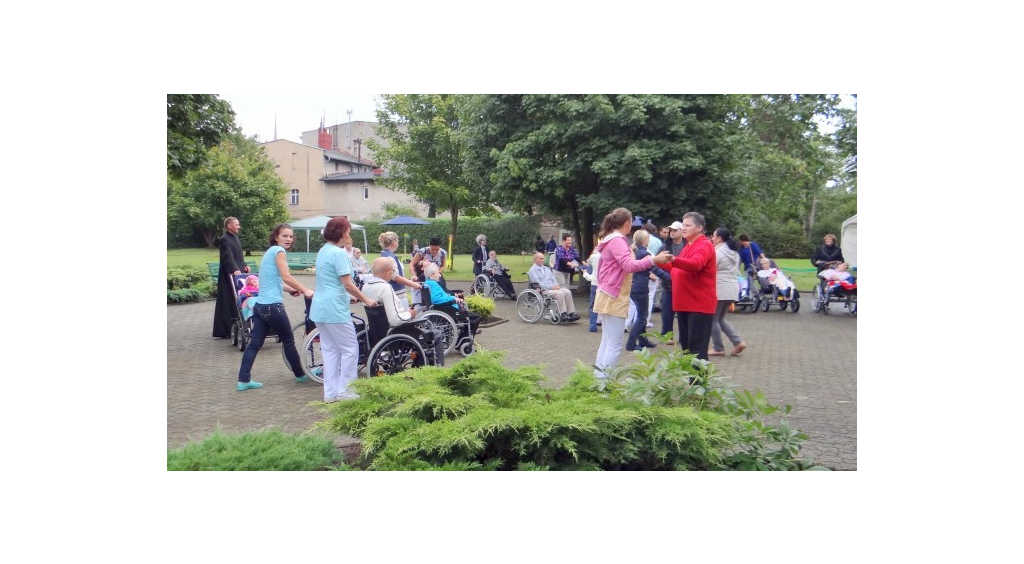 Niepełnosprawni bawili się na festynie