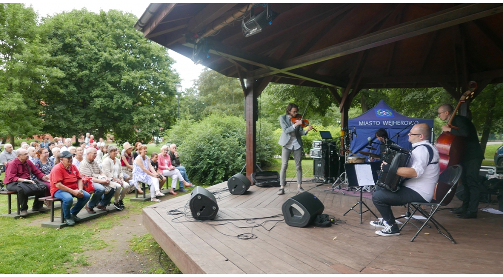 KLEZMORET na letniej scenie w wejherowskim praku 