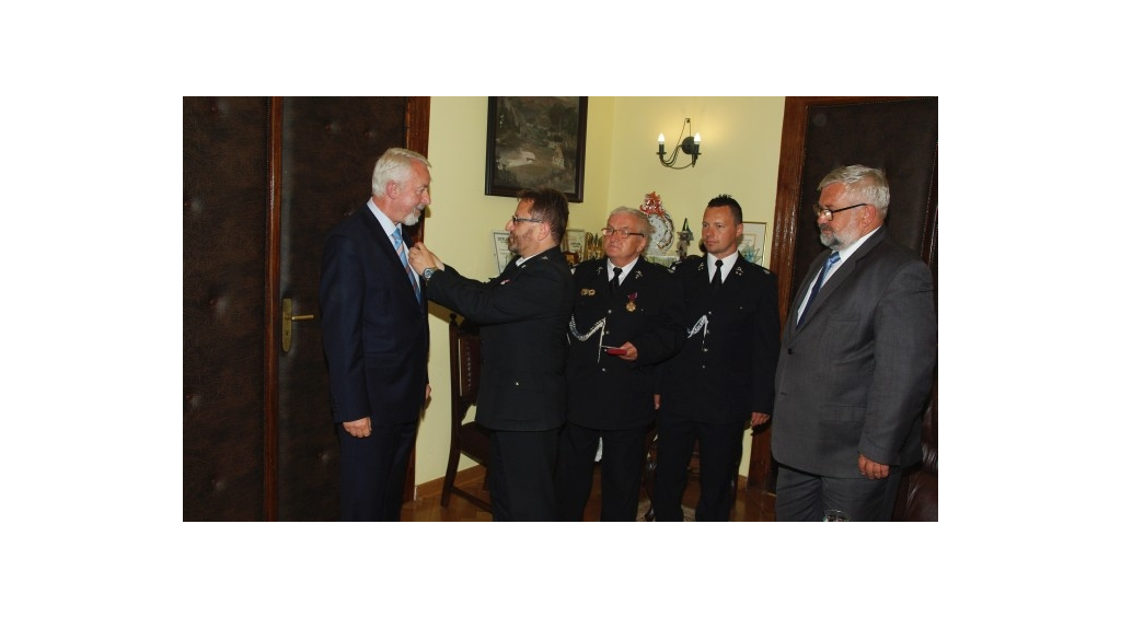 Strażacy OSP podziękowali prezydentowi za współpracę