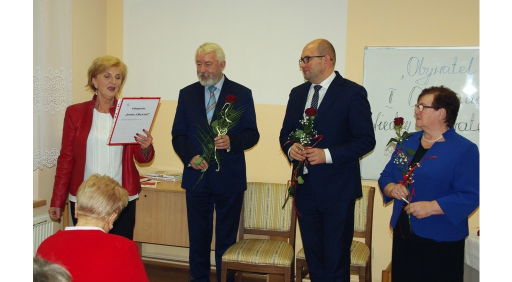 Seniorzy dobrze zdali egzamin wiedzy obywatelskiej