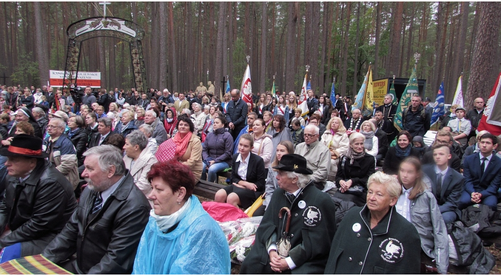 Hołd ofiarom zbrodni piaśnickiej