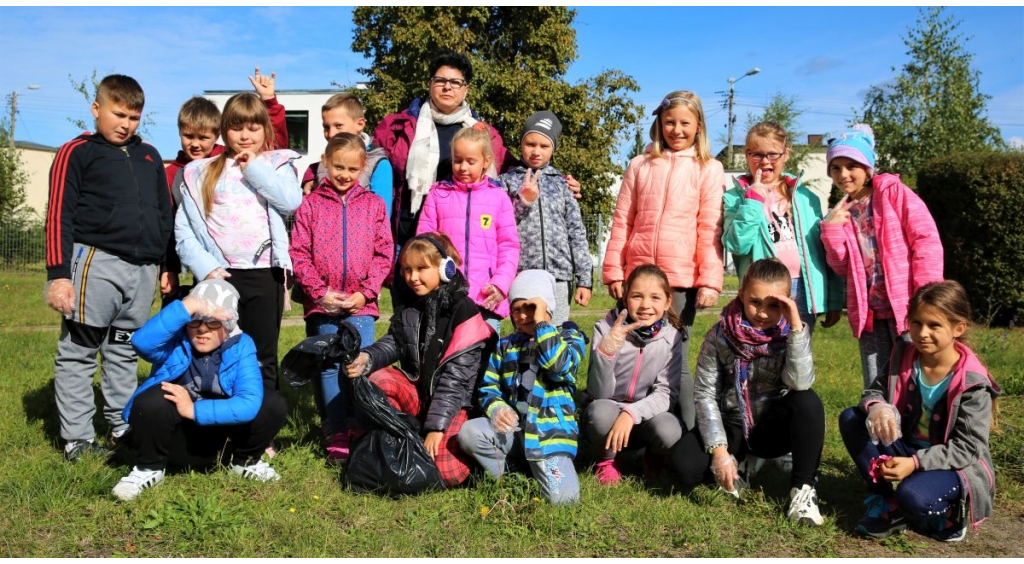 Uczniowie i mieszkańcy sprzątają Wejherowo