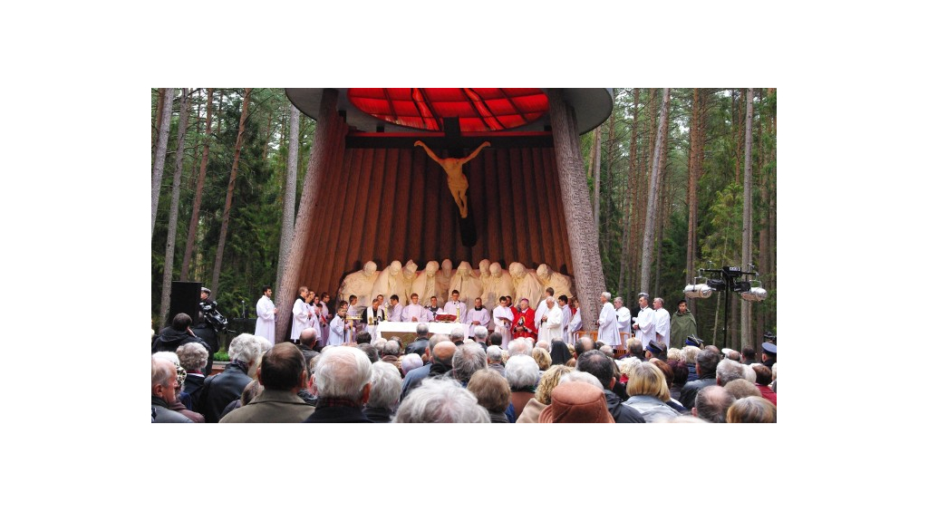 Uroczystość w Lesie Piaśnickim
