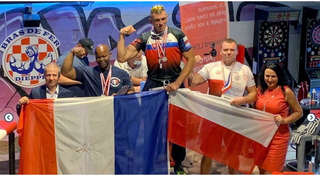 Daniel Szymkiewicz brązowym medalistą Pucharu Świata w armwrestlingu