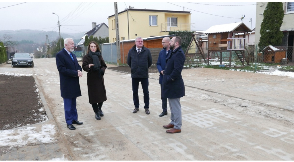 Dobiegła końca przebudowa ulicy Ogrodowej na Śmiechowie