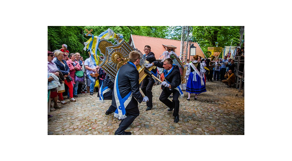 Tłumy pielgrzymów na Kalwarii Wejherowskiej