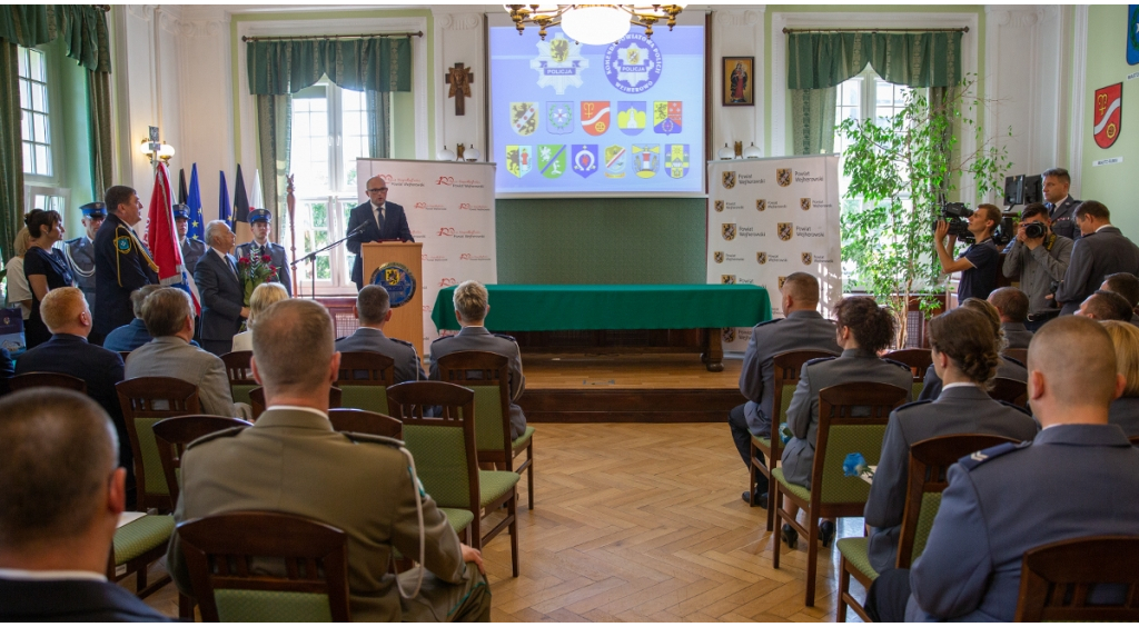 Gratulacje dla policjantów z okazji ich święta