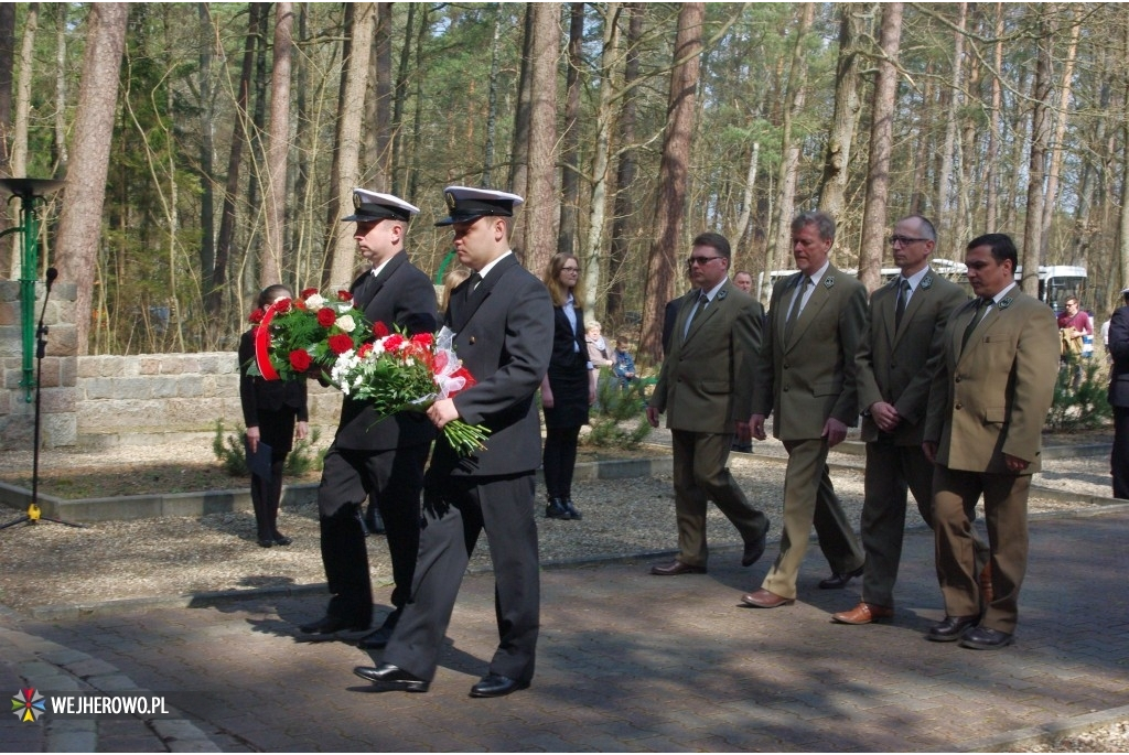 Uroczystość w Piaśnicy z okazji Miesiąca Pamięci Narodowej - 11.04.2015