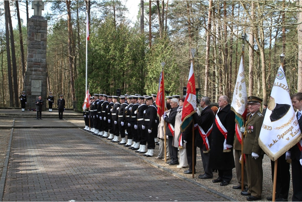 Uroczystość patriotyczna w Piaśnicy - 09.04.2016