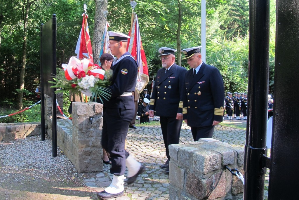 Hołd żołnierzom 1 MPS poległym pod Białą w 1939 r.- 05.09.2013