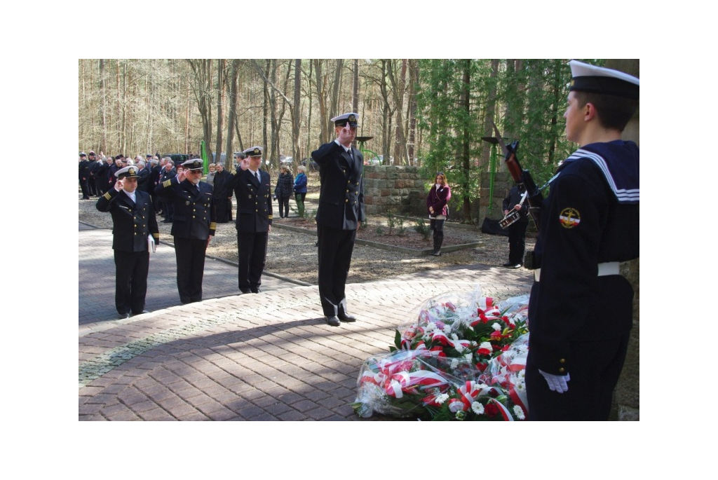 Uroczystość w Piaśnicy z okazji Miesiąca Pamięci Narodowej - 20.04.2013