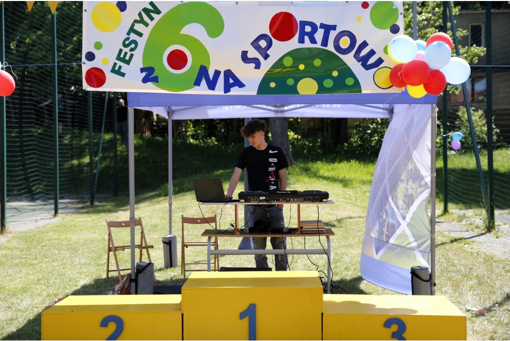 Festyn na sportowo w SP 6